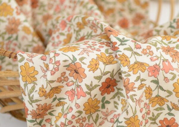 Popeline coton fleurs camel- format galerie tissu