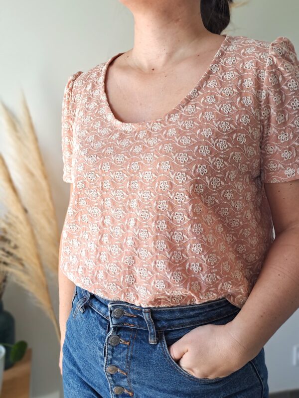 Blouse IRIS Mode femme bohème Chic Col rond manches bouffantes broderie anglaise douceur agréable à porter Rozéma Créations