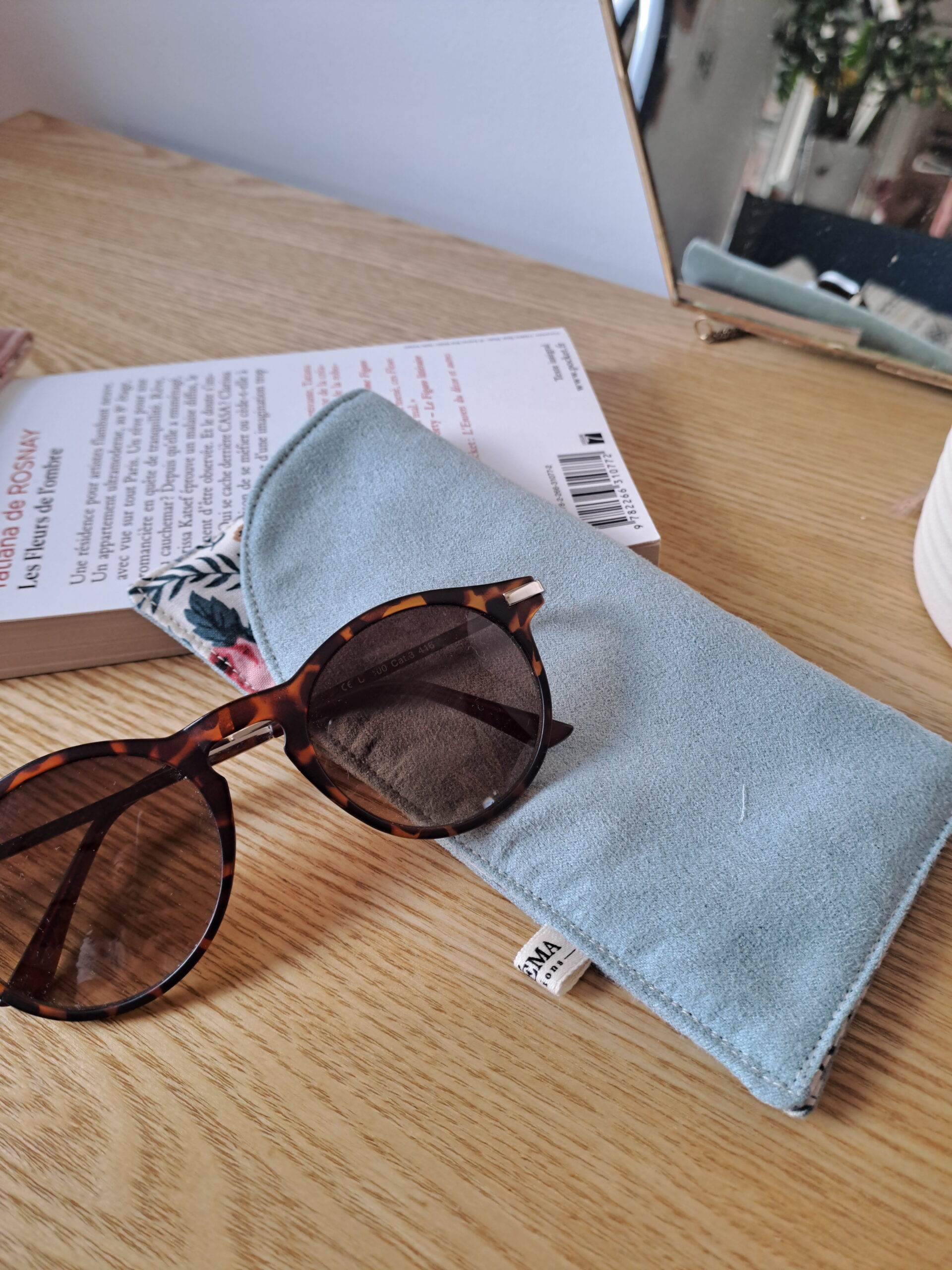Étui à lunettes – Vert d'eau fleuri